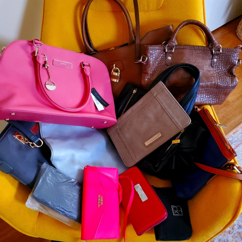 MORE PURSES COMING UP! STAY TUNED